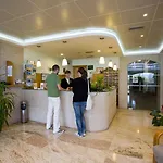 酒店 奥卡维尔玛尔就对岸